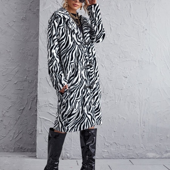 Classic Zebra print Hook Closure Vegan Fur Fully Lined Jacket Coat - Picture 2 of 5